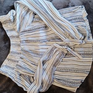 Off shoulder longsleeve